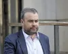 SENZAȚIONAL! Nici în telenovele nu regăsești ”siropul” argumentelor pentru eliberarea lui Darius Vâlcov. ”A citit de 10 ori Noul Testament” / ”A avut timp pentru sute de introspecții” / ”A revăzut fața hâdă a sărăciei” / ”Și-a propus să aducă mii de zâmbete pe fețele copiilor, ale oamenilor și ale animalelor de companie”
