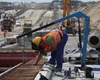 Veste bună pentru aproape 200.000 de români. Cardurile vor fi alimentate iar chiar înainte de Paşte 2025
