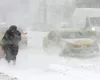 România este sub cod galben și portocaliu de ninsori și viscol. Avertizare meteo de vreme rea în toată țara, au fost actualizate hărțile meteorologilor