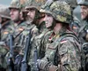 Primul pas spre reintroducerea serviciului militar obligatoriu. „Dacă vă uitaţi la Ucraina, pur şi simplu nu suntem capabili să rezistăm”