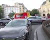 Un mort și trei răniți după ce o mașină a intrat într-o terasă plină cu oameni, la Paris