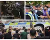 VIDEO Proteste şi rugăciuni pe străzile din Leeds: „Aduceţi copiii acasă!”. Ministrul britanic de interne, a cerut vineri aplicarea „forţei depline a legii”