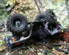 Atracţie transformată într-o tragedie: un mort şi doi răniţi după ce un ATV a căzut într-o râpă