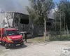 Incendiu violent la o fabrică de prelucrare a furnirului din Brăila. O persoană a decedat