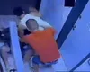 Bărbat bătut crunt într-un supermarket din Roman. Ce s-a întâmplat cu agresorii