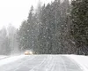 Ciclonul cu vreme extremă în România. Ninge viscolit ca în toiul iernii la munte, ploi și vijelii în multe zone. Vântul suflă cu până la 120 km/h la munte