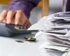 Trucul folosit de cinci români pentru a scăpa de concediere. Au fost acuzați de fraudă
