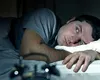 De ce să nu te uiți la ceas înainte de culcare? Ce impact are asupra somnului tău