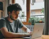 Val de concedieri şi scăderi ale salariilor în cel mai căutat domeniu din România. Companiile îşi mută operaţiunile, iar ofertele de joburi sunt limitate