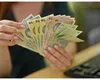 Salarii 2025. Ce salariu trebuie să ai ca să primești scutire de 300 de lei la impozit