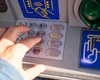 Care români vor primi 292 de lei pe 8 mai 2025. Banii intră direct pe card sau ajung prin poştă