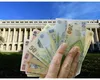 Bugetari cu mii de euro pe lună, la secret. Mulți nu au pregătire pentru postul ocupat, dar sunt plătiți regește