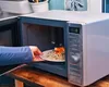 Dispare cuptorul cu microunde. Motivul pentru care aparatul electrocasnic preferat de români ar putea fi înlocuit