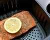 Cum faceți ca mâncarea gătită la air fryer să aibă gust de mâncare prăjită în ulei