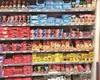 Ce ingrediente conțin prăjiturile gata sigilate de la Kaufland, Lidl sau Profi. Mulți români le cumpără fără a citi eticheta