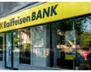 Raiffeisen Bank oferă cadou clienților până la 2000 de lei. Banii intră direct în cont până la sfârșitul lunii mai