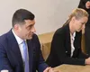 George Simion își bate, din nou, joc de Franța: „În 20 de ani va fi califat”. Nepoata lui Marine le Pen, prezentă lângă liderul AUR, a plecat, jenată, de lângă el
