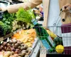 Regulă nouă la supermarket, se aplică de duminică! Ce sunt obligați să facă românii