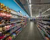 Lanțul de magazine care vinde sute de produse cu prețuri de până în doi euro intră pe piața din România