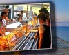 Prețuri colosale la autoservire în Mamaia! Cât trebuie să scoți din buzunar pentru un șnițel cu cartofi prăjiți