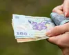 Pe ce cheltuie românii bani. Cât a încasat, în medie, o gospodărie, în 2024, şi cât a cheltuit