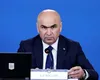 Ilie Bolojan intră cu drujba în sinecuriști și taie 12 posturi remunerate cu 4.000 de euro: „Inventariem tot ce înseamnă comitete, comisii, sinecuri. În fiecare ședință de guvern vom ataca această zonă”
