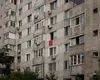 Povara financiară care cade pe umerii proprietarilor de locuințe construite înainte de 1990. Mulți vor avea nevoie de împrumuturi la bănci ca să remedieze problemele din case
