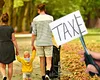 Reduceri substanțiale de taxe pentru familii. Măsurile de relaxare fiscală, o strategie disperată menită să împiedice avântul opoziției, care câștigă tot mai mult teren