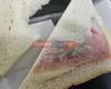 Ce a descoperit o constanțeancă într-un sandviș cumpărat de la Penny. I se făcuse rău după ce l-a mâncat și a citit eticheta