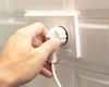 Care sunt cele patru aparate care consumă energie și când dormi. Specialiștii recomandă ca aceste electrocasnice să fie scoase din priză când dormim