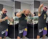 O nouă „aroganță” marca Dani Mocanu! Și-a cumpărat un lanț de aur de 1 kg pe care l-a personalizat cu inițialele sale: „Mi-am făcut și eu un cadou mai a la America așa. După muncă, și răsplată”