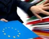 Guvernul Bolojan dă înapoi și taie mai puțin din banii bugetarilor care lucrează cu fonduri europene