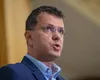 Ionuţ Moşteanu, moment jenant în timpul unei emisiuni în direct la TV. Ministrul Apărării a trebuit să întrerupă emisia când a fost sunat de Nicuşor Dan