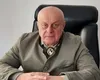 Directorul Romsilva care a încasat 100.000 de euro primă de pensionare a dat în judecată regia pentru că nu i-a prelungit contractul de muncă după ce s-a pensionat. Câștiga 8.000 de euro pe lună la stat, cumulați cu pensia de 1.000 de euro
