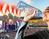 Mai bine mori de sete. Cât costă o sticlă cu apă la Untold 2025 și cum au fost influențate prețurile de la festival de noul TVA