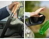 Amenzi de până la 18.000 de euro pentru șoferii care aruncă șervețele, mucuri de țigară sau sticle de plastic din mașină