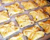 Cum se face Kalitsounia, desertul grecesc care îți lasă gura apă. Trebuie să-l încerci neapărat