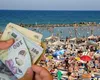 Programul ”Litoralul pentru toți” începe de luni. Cât vor costa o noapte de cazare sau un șezlong: ”Va fi aproape gratis”