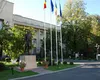 În timp ce Bolojan vrea să blocheze detaşările fără concurs între instituţiile publice, sute de angajaţi din administraţiile locale şi centrale lucrează în ambasadele şi consulatele române