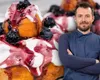 Rețeta de papanași pufoși cu dulceață a lui chef Horia Manea. Desertul care-ți amintește de vacanțele petrecute la bunici