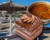 Ciorbă și desert gratis, reduceri consistente la cazare! Cum sunt atrași românii pe litoral în extrasezon
