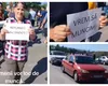 Angajaţii disponibilizaţi de la ArcelorMittal au blocat drumul şi au făcut tărăboi cu vuvuzelele: „Vrem să muncim” / „Ai venit, ai distrus, pleacă!”IDEO