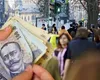 Românii au salarii cu 70-80% mai mari decât în urmă cu patru ani și se află în topul țărilor din regiune