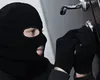 Cum a reușit un român să scape de trei hoți care voiau să-i spargă casa: „M-am gândit doar să-mi protejez fiicele”