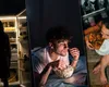 Ce se întâmplă în corpul tău când mănânci la 3 dimineața? Și mai grav este dacă apoi te întorci înapoi la somn în următoarea oră