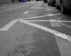 Marcajul rutier pe care majoritatea şoferilor nu îl cunosc. Ce reprezintă semnul „zig zag”. Amenzile sunt uriaşe pentru acest gest simplu