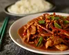 Mâncarea chinezească, tot mai populară în lume. Ce pericole ascunde 
