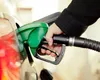 Benzina și motorina s-au scumpit din nou, pentru a cincea oară de la majorarea accizelor! Ce prețuri sunt joi la pompă