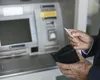 Vestea aşteptată de toţi pensionarii. Când pot merge să scoată pensia de pe card