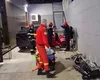 Accident grav în parcarea unui centru medical. Un bărbat în scaun cu rotile a murit, iar un altul a fost rănit de o mașină scăpată de sub control